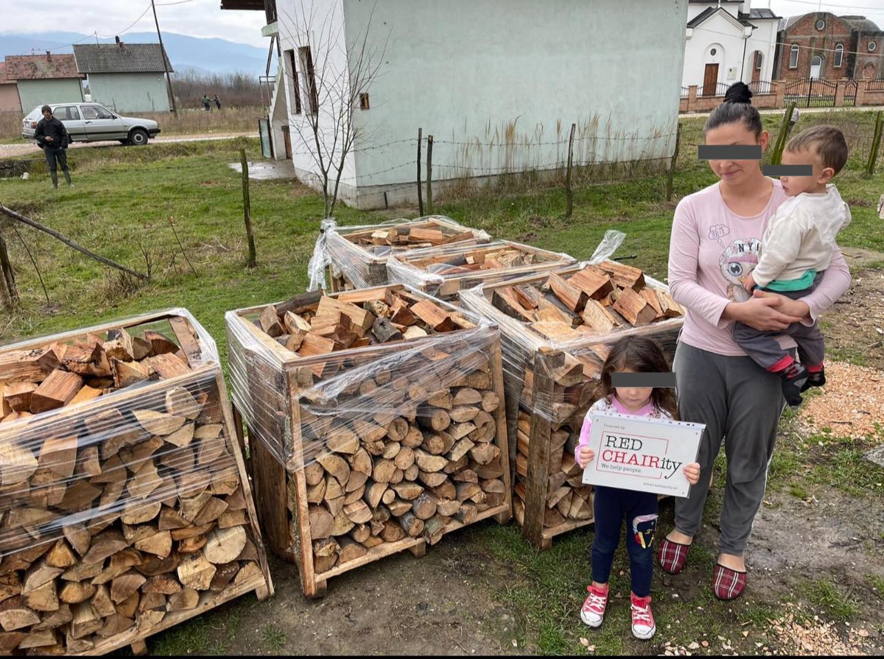 JU Centar za socijalni rad Kalesija objezbjedio i distribuirao ogrev